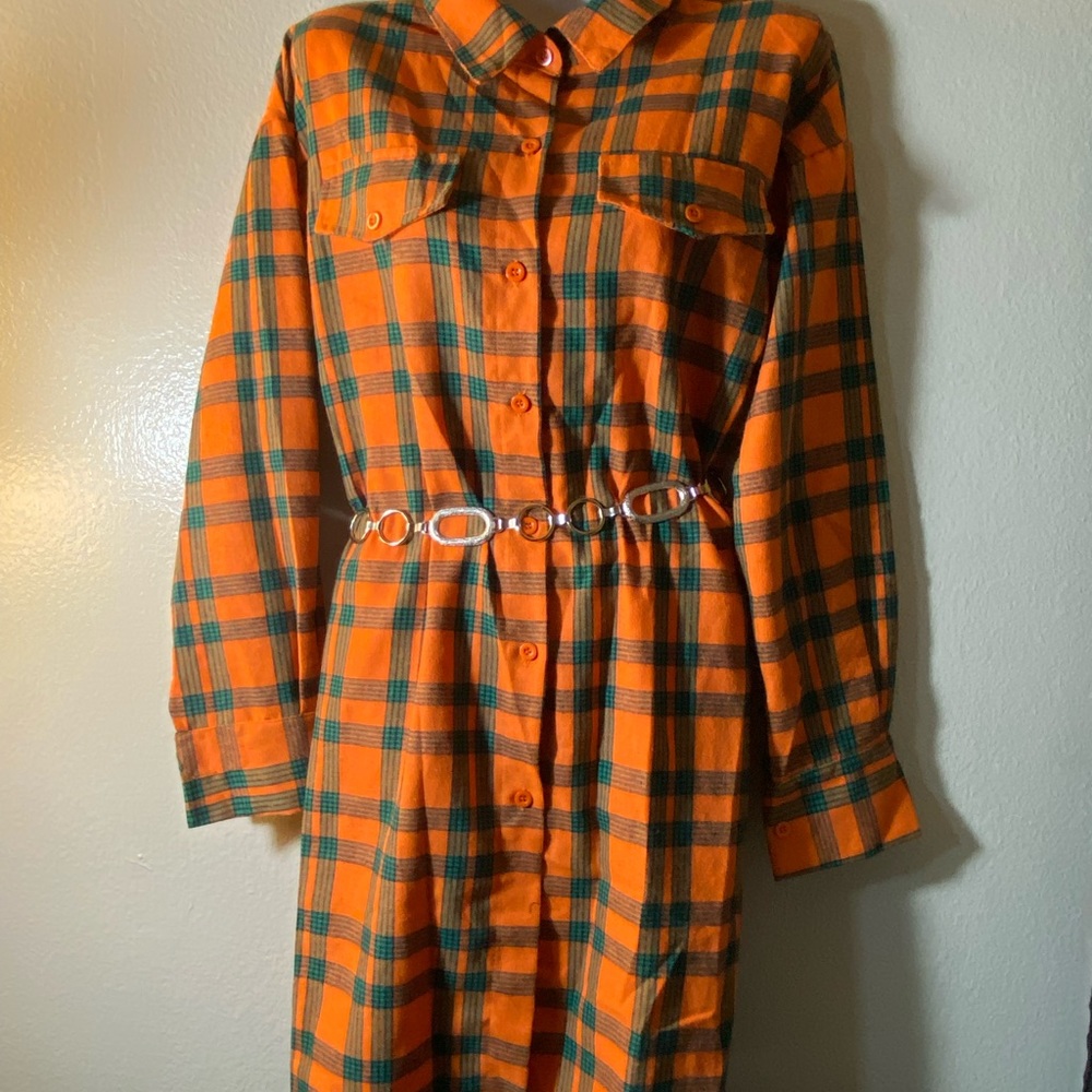 Autumn dress shirt size M. NWOT